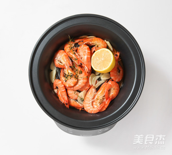 Steamed Grilled Shrimp with Thyme recipe