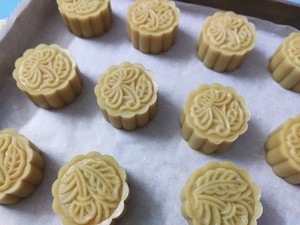 Cantonese-style Egg Yolk Lotus Seed Paste Mooncake 🥮 Contains 50g~125g Pie Crust Filling Ratio 🥮 recipe