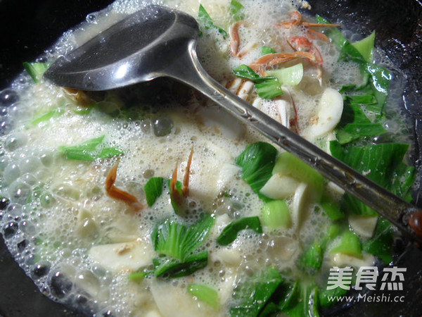 Rice White, Green Cabbage and Crab Soup recipe