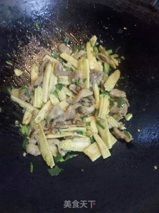 Stir-fried Pork with Baby Corn recipe