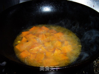 Delicacy for Mid-autumn Festival-portun Crab Stewed Pumpkin recipe