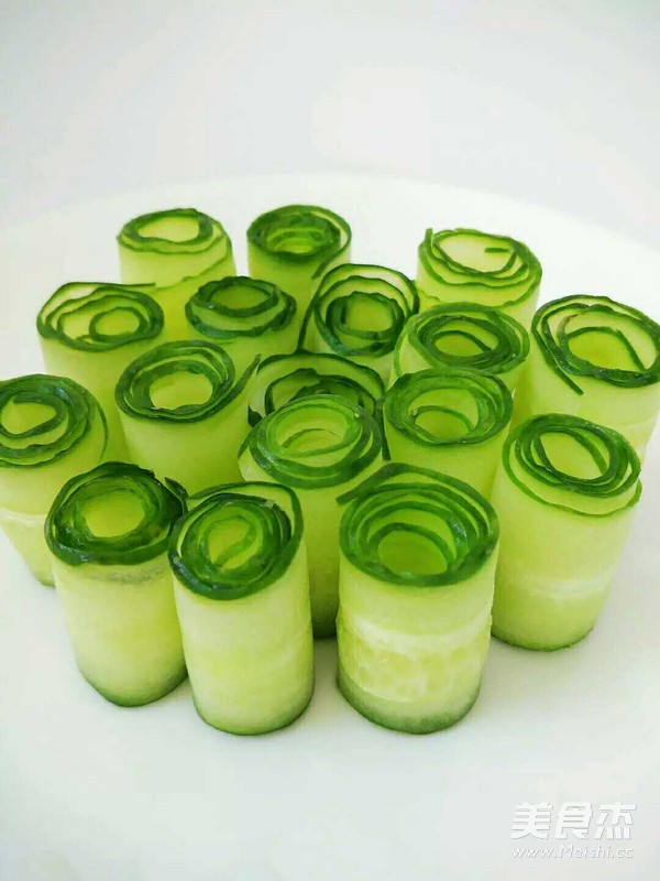 Cold Cucumber Roll recipe