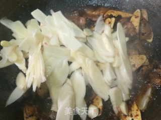 Fresh Bamboo Shoots and Ginger Twice Cooked Pork recipe