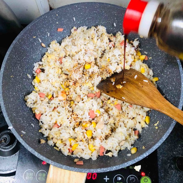 Fried Rice with Seafood and Soy Sauce recipe
