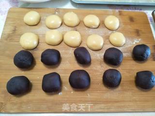 Bean Paste Mooncakes recipe