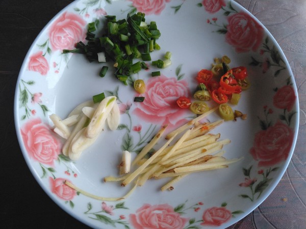 Fried Noodles and Lotus Root recipe