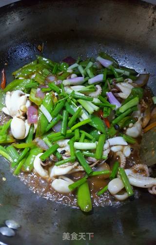 Stir-fried Cuttlefish with Beijing Sauce recipe