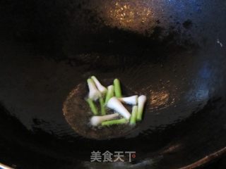 Stir-fried Pressed Tofu with Green Garlic Sausage recipe