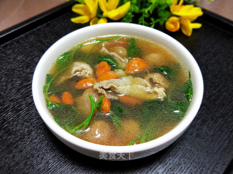 Mulberry Leaf Longan Wolfberry Soup recipe