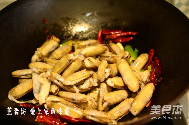 Spicy Fried Razor Clam recipe