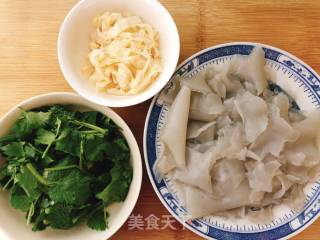 Stir-fried Noodles with Sour Cabbage recipe