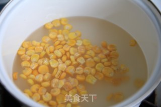 Golden Toast Sausage Salad recipe