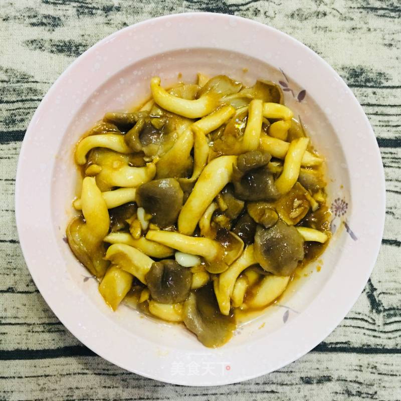 Ji Zhen Mushroom in Oyster Sauce recipe