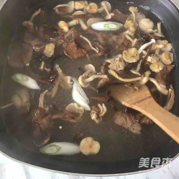 Mushroom Meatball Hot Pot recipe