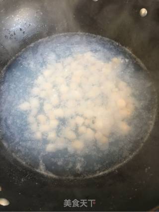 Scallops Mixed with Spinach recipe
