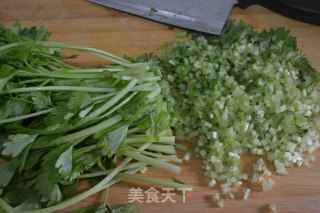 Wheat Celery Pork Bun recipe