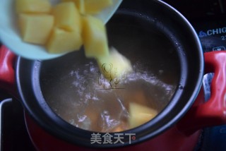 Hawthorn and Papaya Chicken Soup recipe