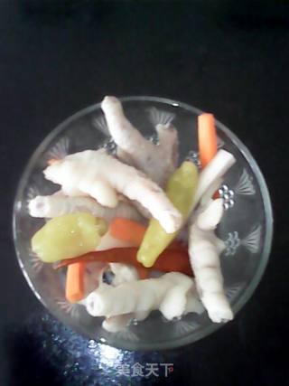 Appetizing Chicken Feet with Pickled Peppers recipe