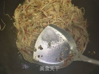 Stir-fried Enoki Mushroom with Chopped Pepper recipe