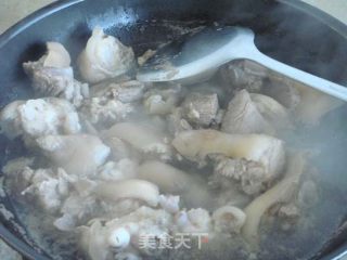 Pork Knuckle and Sea Cucumber recipe