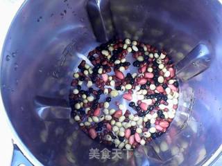 Peanut Three-color Soy Milk recipe