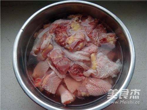 Sea Cucumber and Yam Chicken Soup recipe