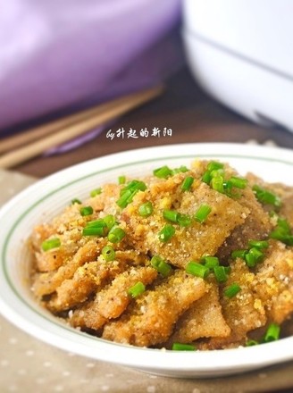 Steamed Pork with Salted Egg Yolk recipe