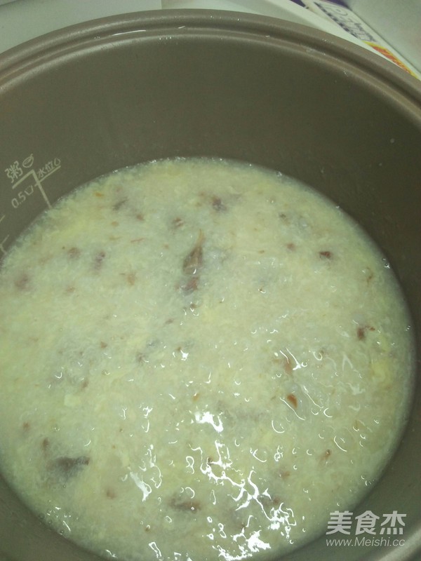 Beef Congee with Rolled Egg recipe