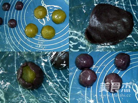 Purple Heart Lotus Paste Mooncake recipe