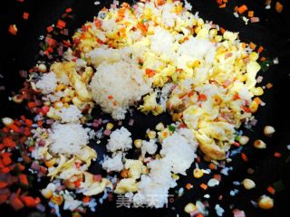 Delicious and Nutritious Egg Fried Rice recipe