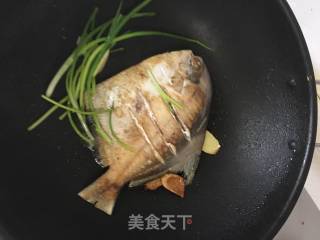 Braised Chang Bream in Brown Sauce recipe
