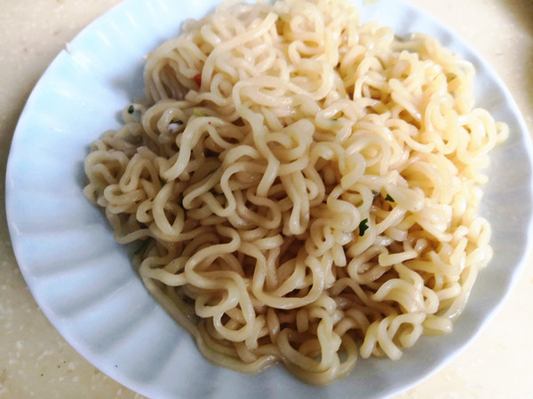 Vegetarian Fried Instant Noodles recipe