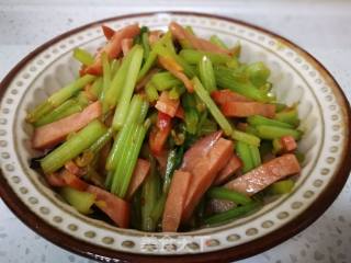 Stir-fried Ham with Celery recipe