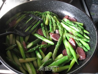 Stir-fried Asparagus with Sausage recipe