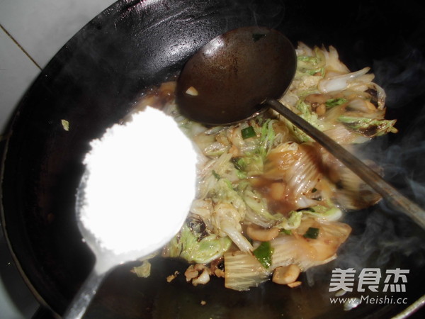 Braised Cabbage with Oil Stalks recipe