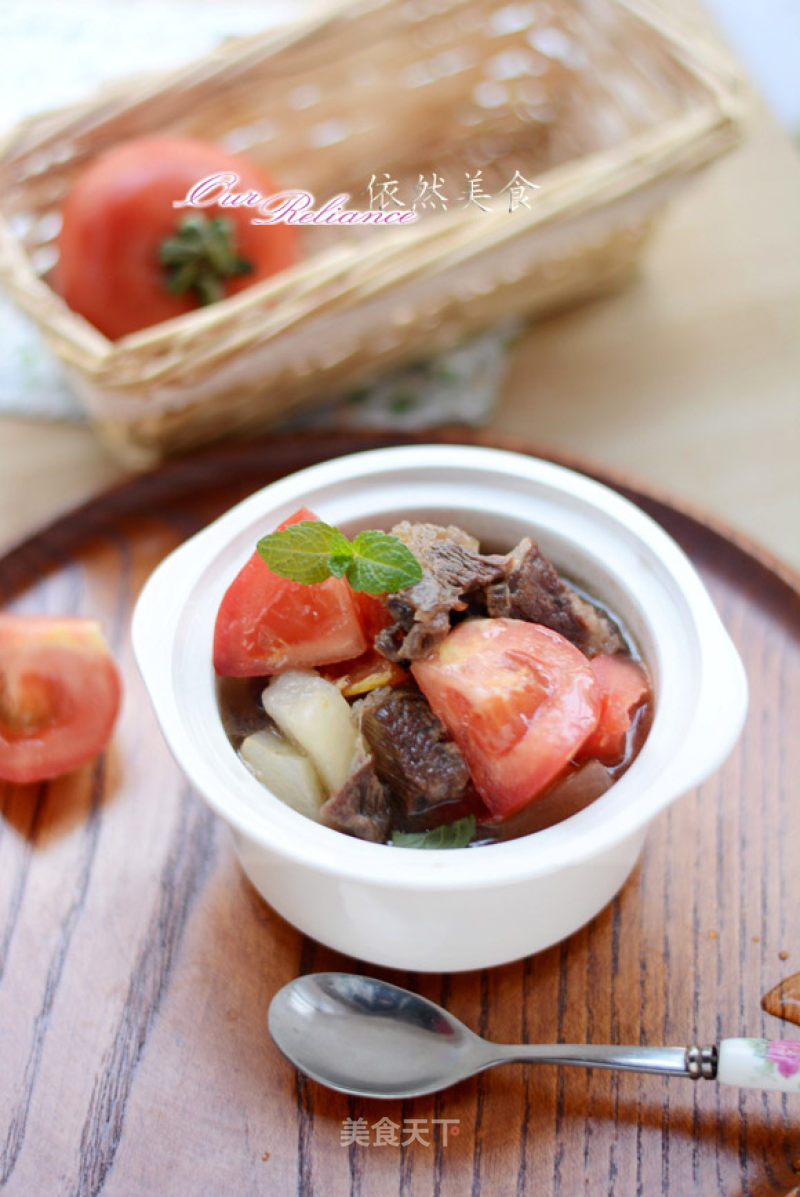 【stewed Beef Brisket with Radish and Tomato】