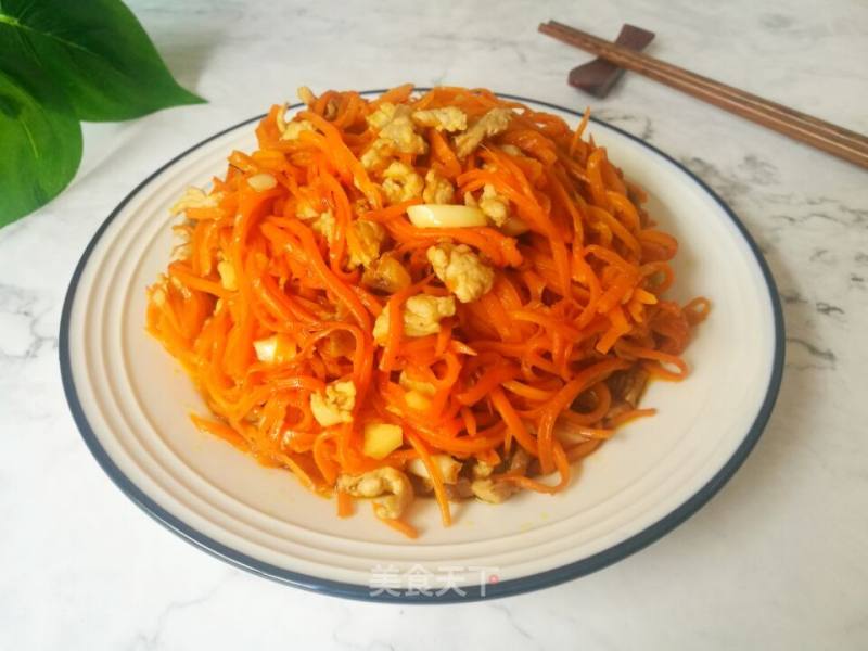 Stir-fried Pork with Shredded Carrots recipe