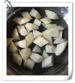 White Fungus Mixed with Pear recipe