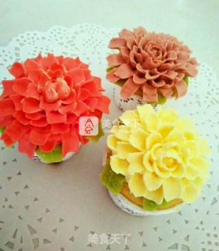 Autumn Chrysanthemum Cupcakes recipe