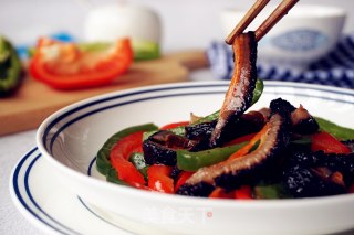 Stir-fried Red Ginseng with Green Red Pepper recipe