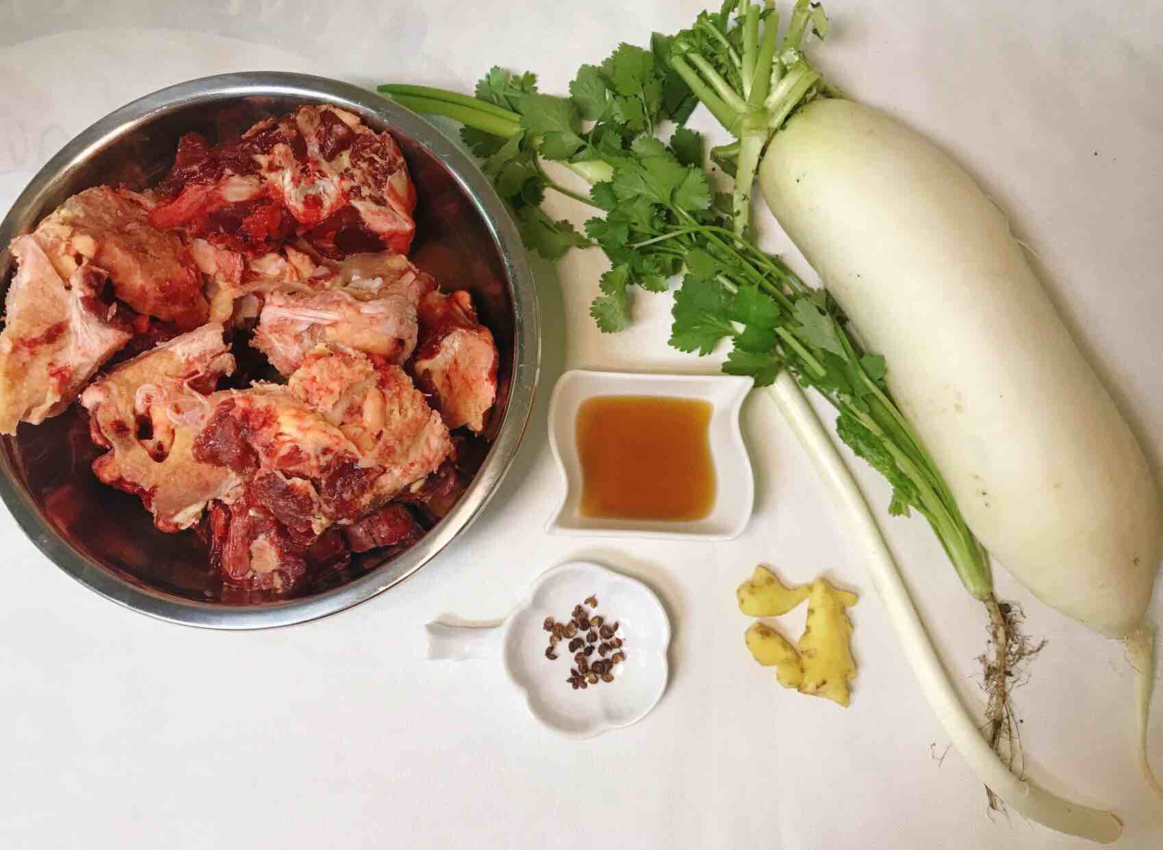 Stewed Radish with Oxtail Bones recipe