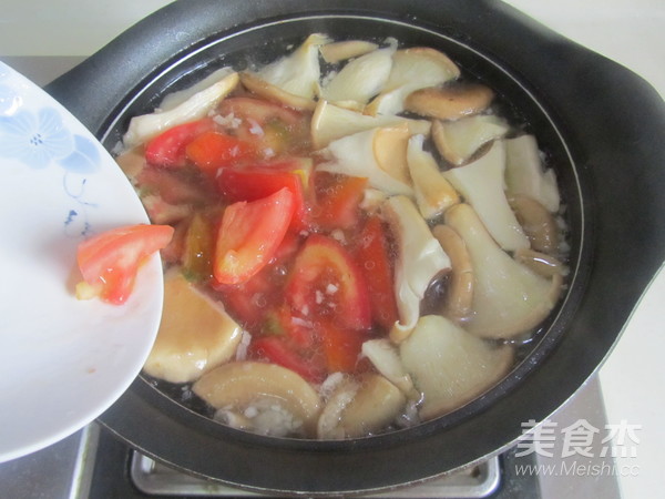 Pork Belly Mushroom Tomato Egg Drop Soup recipe