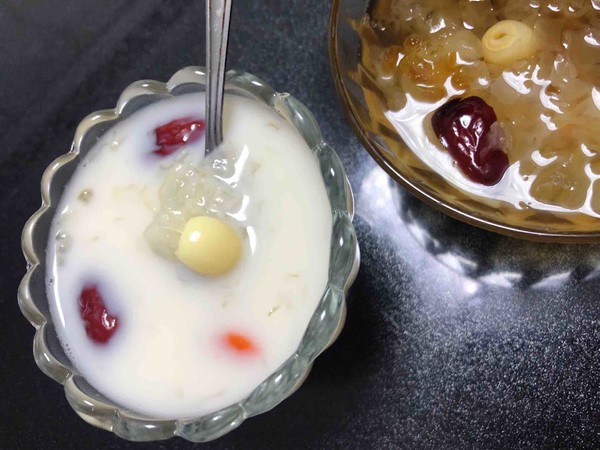 Beauty & Beauty "peach Gum Soap Jiao Mi Xueyan Lily Lotus Seed Tremella Soup recipe