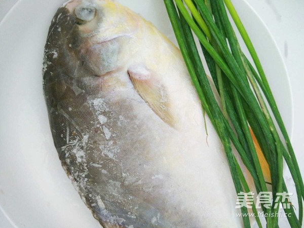 Dry Fried Pomfret recipe