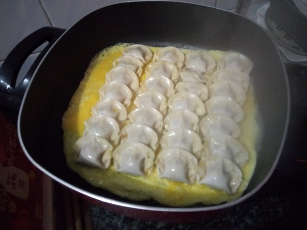 Omelet Fried Dumplings recipe