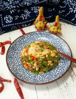 Scrambled Eggs with Hang Pepper and Shrimp Skin recipe