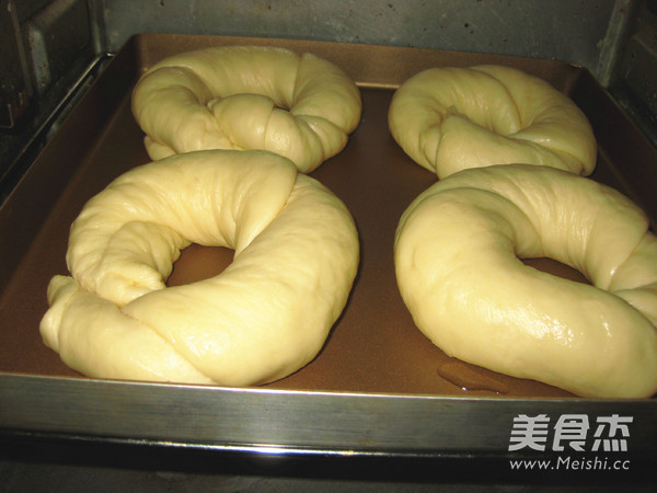 Tang Kind of Twisted Flower Bread recipe