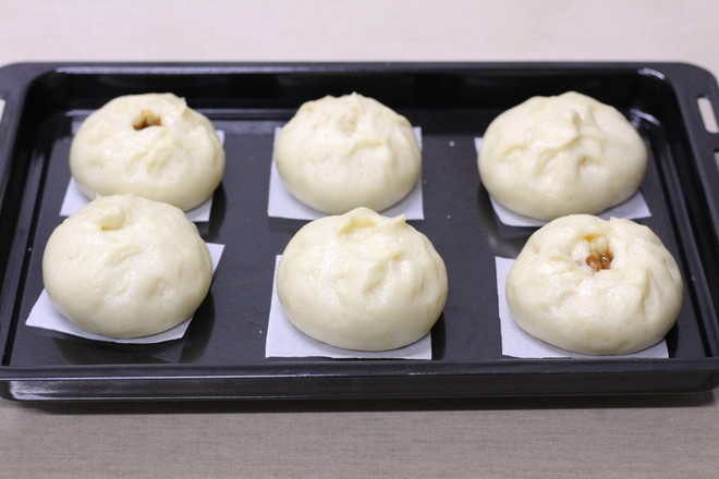 Cantonese Style Barbecued Pork Buns with Honey Sauce recipe