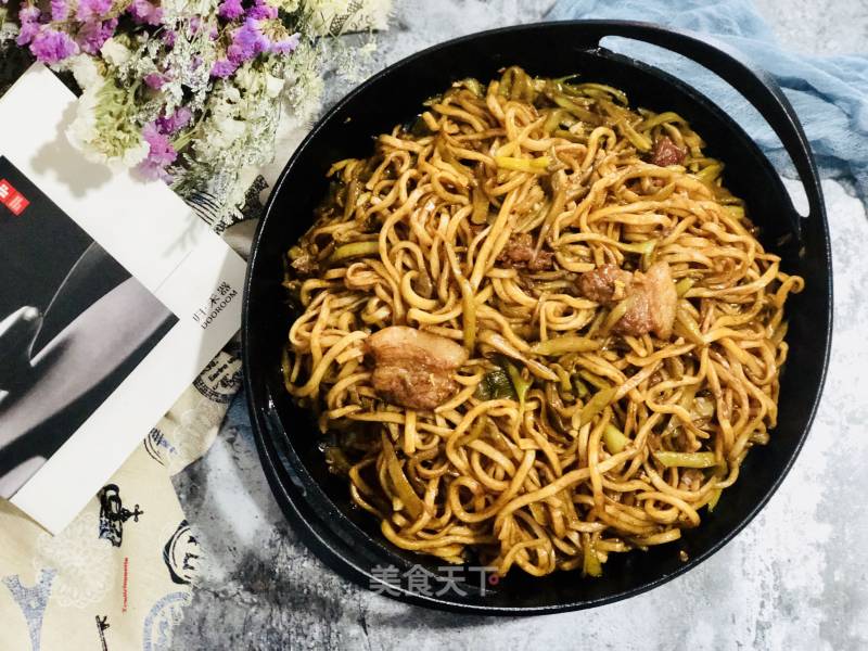 Braised Noodles in Iron Wok recipe