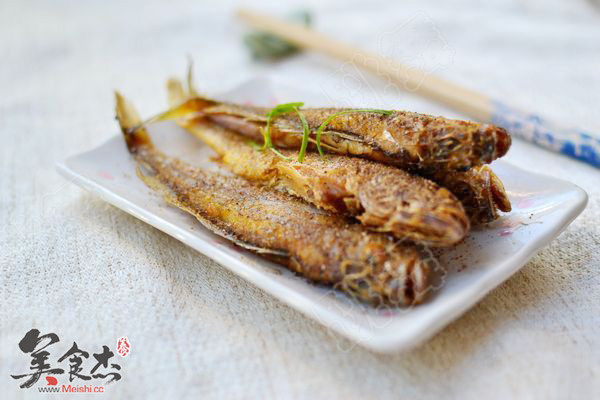 Salt and Pepper Small Yellow Croaker recipe